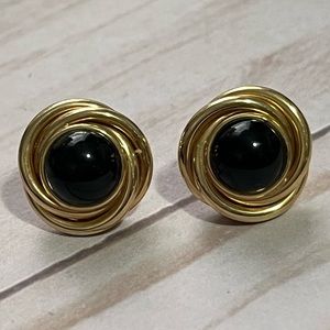 Cool Vintage Onyx Earrings in 14K Gold 4.5 grams